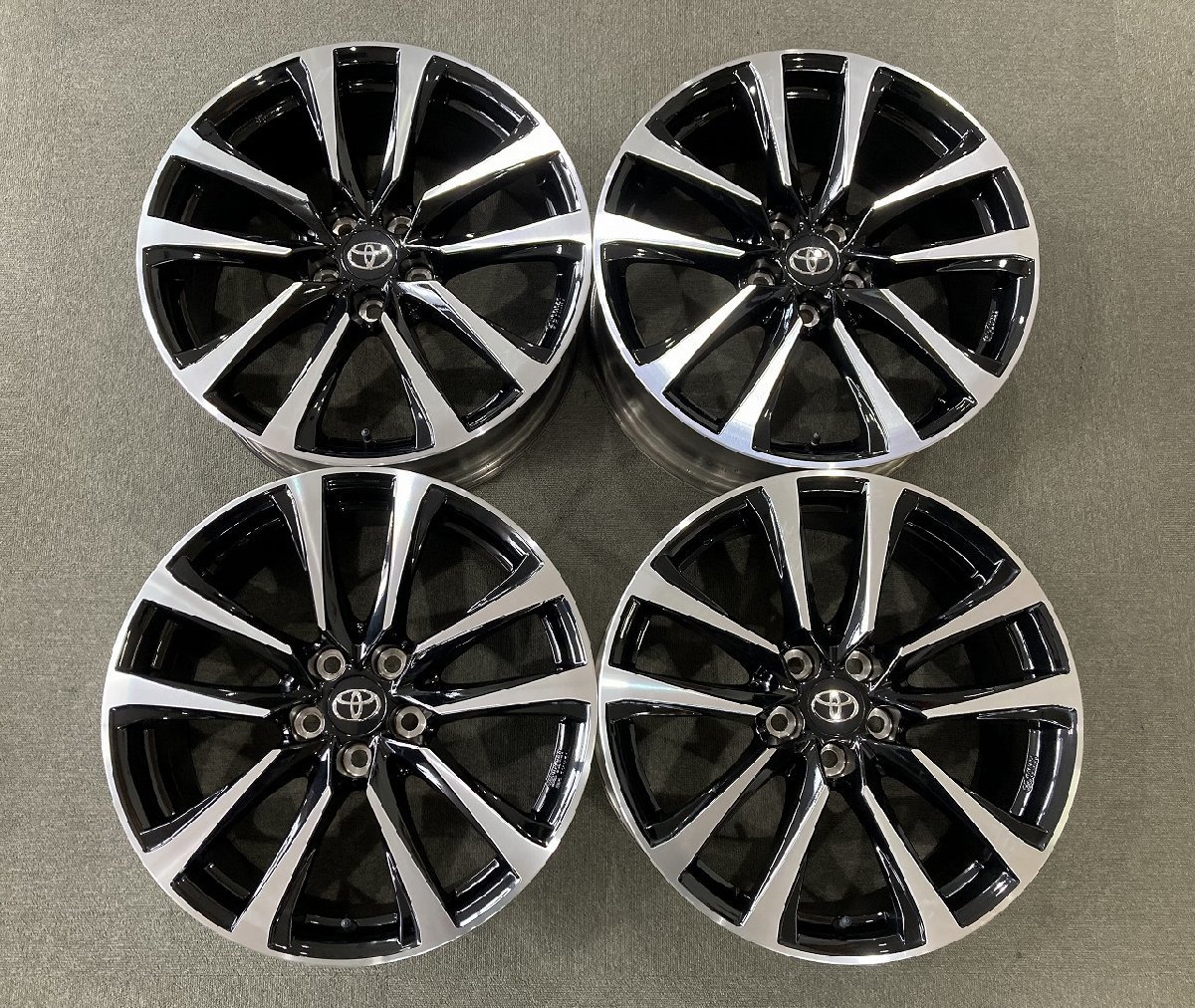 中古美品☆60系　G’ｓハリアー純正 19×8.0J+40 5H114.3☆ブラックポリッシュ トヨタ車純正流用などに_画像1