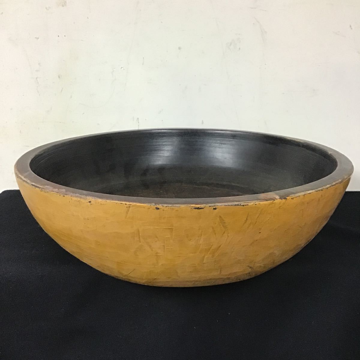 鉢 古道具 古民具 木鉢 ボウル 手捏ね鉢　刳抜鉢　刳貫鉢 3100g 直径約47.5cm 木製 木彫り 木造　無垢材 民藝品 捏ね鉢