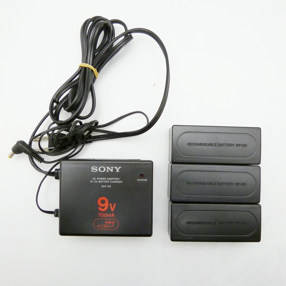 A23-2910　SONY ソニー　DATウォークマン　WALKMAN TCD-D3 　デジタル オーディオ テープコーダー　ポータブル　通電確認のみ　付属品あり_画像8