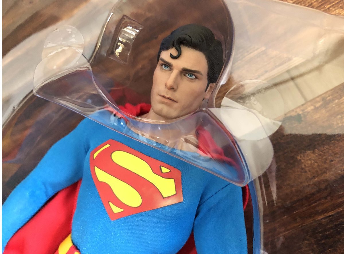 ■美品！ HOTTOYS ホットトイズ ムービー マスターピース スーパーマン 1/6 スケール アクションフィギュア 元箱 有 SUPERMAN★_画像4