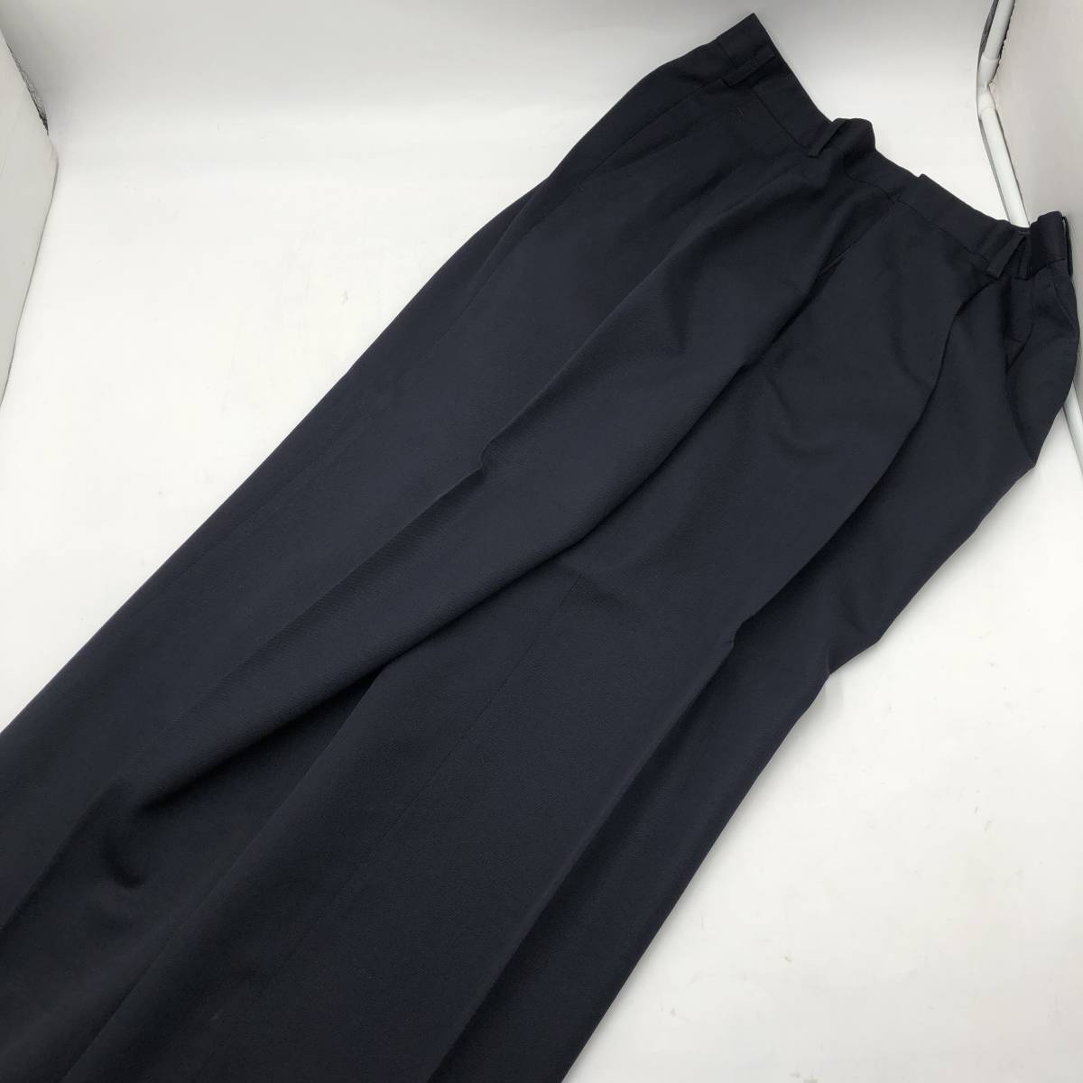 【クリーニング済】TEMALO MODE UOMO スーツ AB6 シングル 紺色_画像9