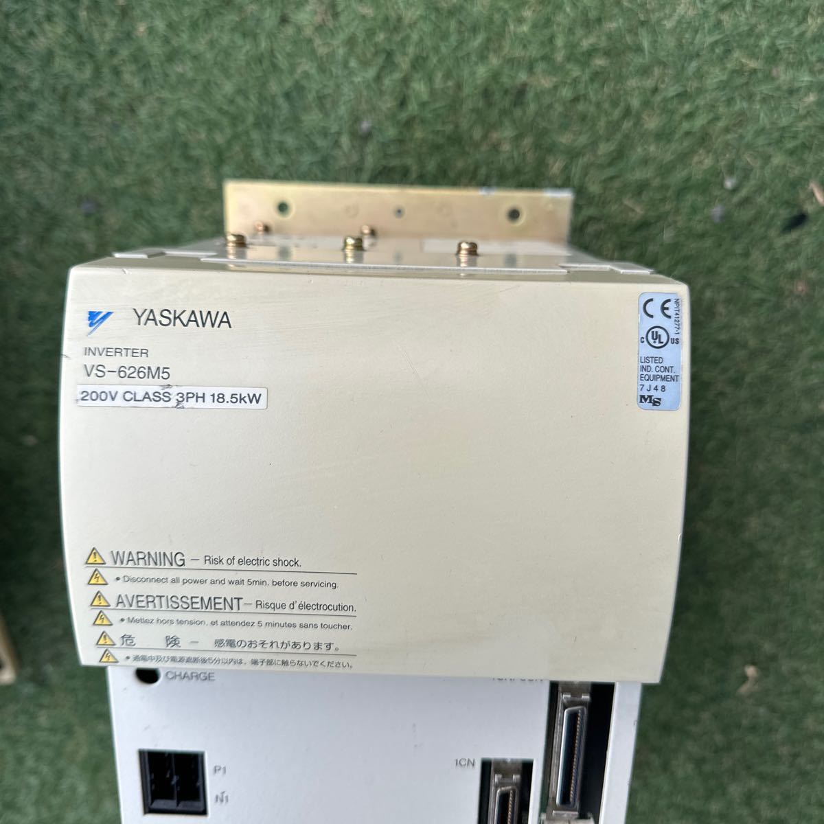 3M109 Yaskawa VS-626M5 インバーター 22.9 kW 21.8 KVA 230V 3 Ph CIMR-M5A20180-XXXA テスト済み動作保証付き_画像2