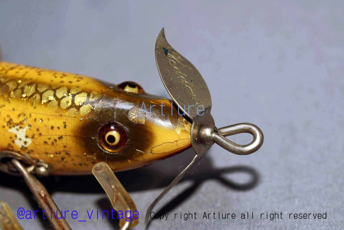 VINTAGE wooden glass eyes LURE HEDDON THE SOS WOUNDED MINNOW #160 C1927 3 1/2" 3/5OZ GLASSEYES （4041-37）USA MADE #OLDLURE 　_画像1