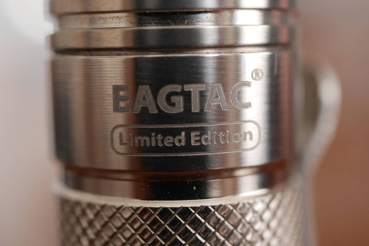 送料無料 EAGTAC(EagleTac イーグルタック)D25C Clicky Titanium Limited Edition(CREE XM-L U2 4300K LED)LEDライト/ニュートラルホワイト_画像6