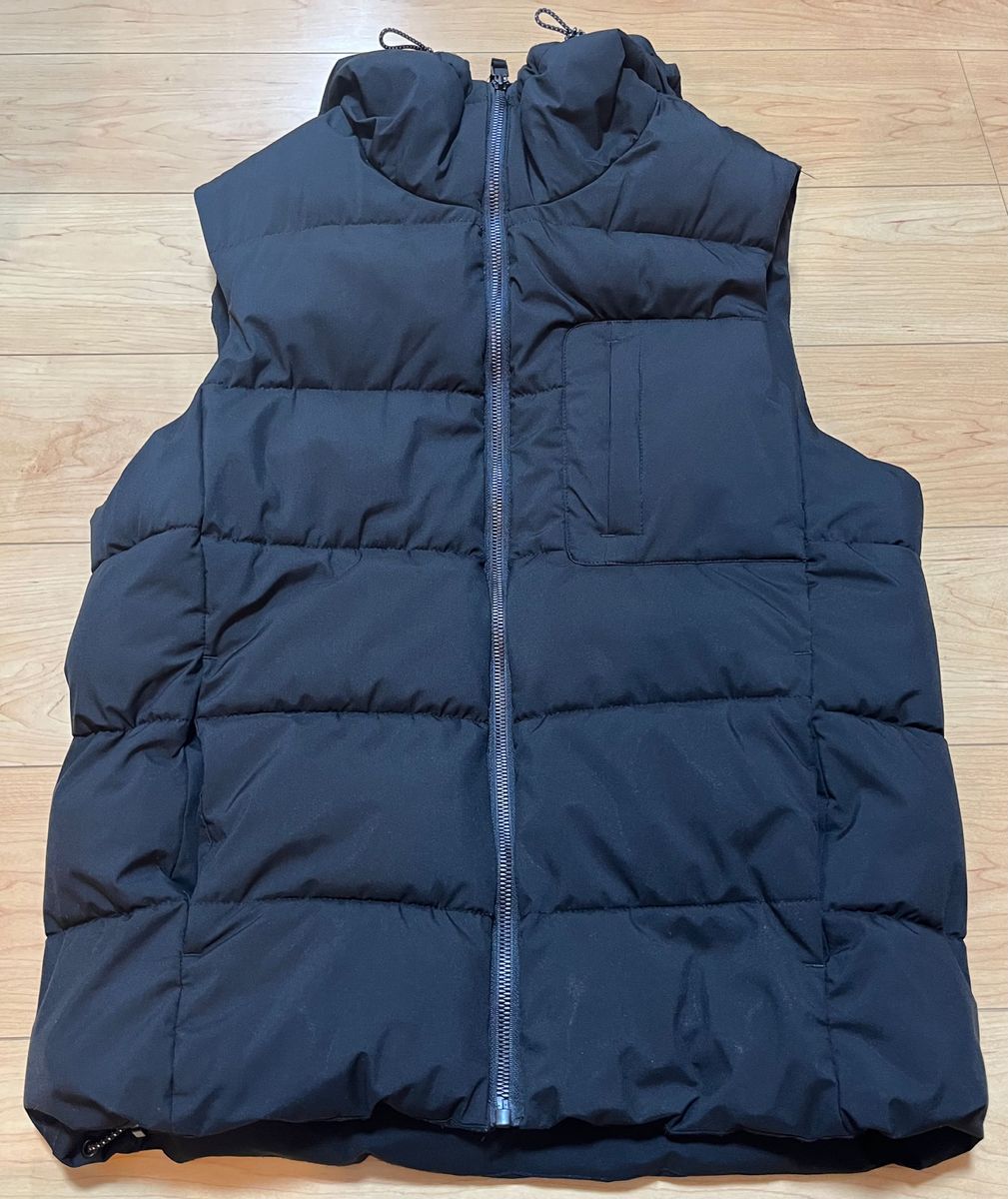 美品 ZARA メンズ ダウンベスト フードパフベスト Sサイズ 美品 ZARA メンズ ダウンベスト フードパフベスト Sサイズ