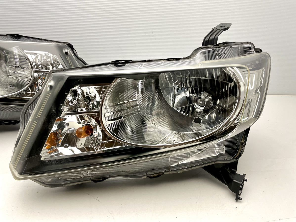 ホンダ 純正 フリード/スパイク GB3/GB4 HID ヘッドライト 左右セット KOITO 100-22068 刻印 N (T85)_画像2