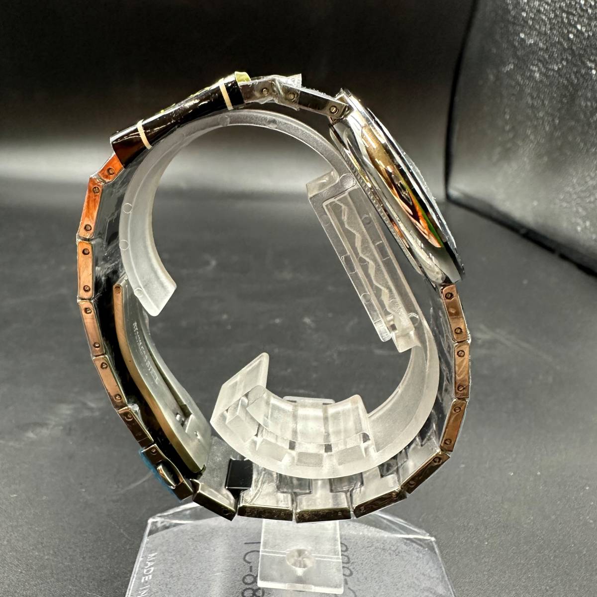 新品 未使用品 定価23万 ROYAL ARMANY 腕時計 CT-M019 国産クォーツ ダイヤモンドカットガラス セラミック タングステン 生活防水 B2884_画像3