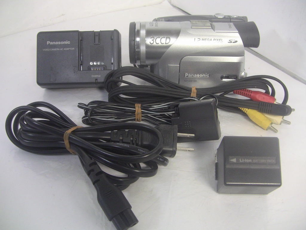 【動作確認済み・MiniDVビデオカメラ・ダビングにご使用ください！】Panasonic MiniDVビデオカメラ NV-GS120/0653