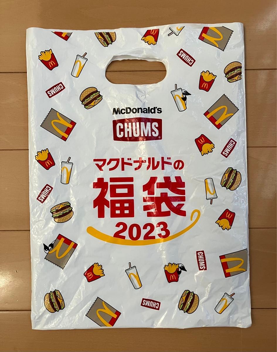 マクドナルド 福袋 2023 CHUMS コラボ