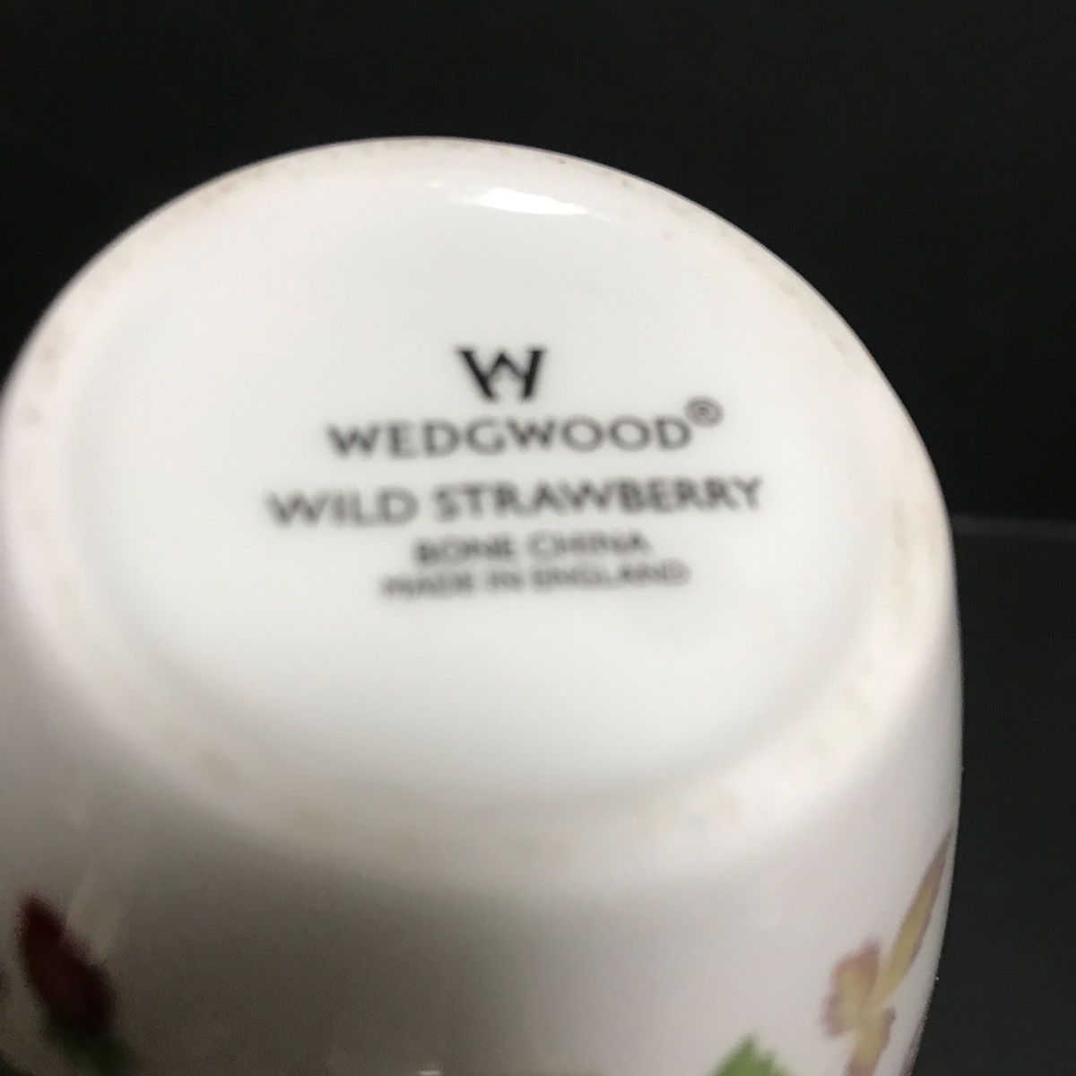 ウェッジウッド　ワイルドストロベリー 花瓶　美品　フラワーベース