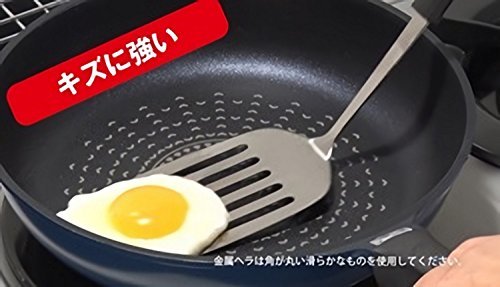 パール金属 軽い フライパン 20cm ガス火専用 驚きの軽さ ブルーダイヤモンドコート HB-2016_画像5