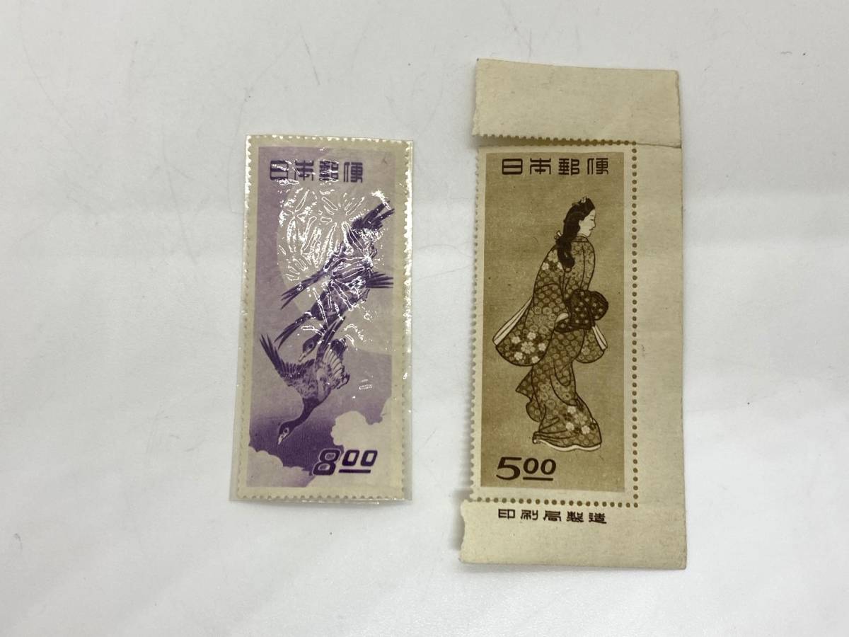 8031★ 未使用 切手 2枚セット 1948年 切手趣味週間 見返り美人 1949年 月に雁 バラ 日本郵便 記念 特殊 切手 コレクション _画像1