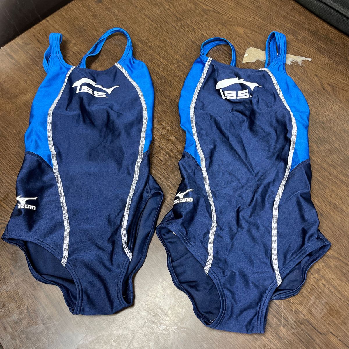 美品 イトマン 女子 選手用 研修用 競泳水着 XSサイズ 美品 イトマン 女子 選手用 研修用 競泳水着 XSサイズ