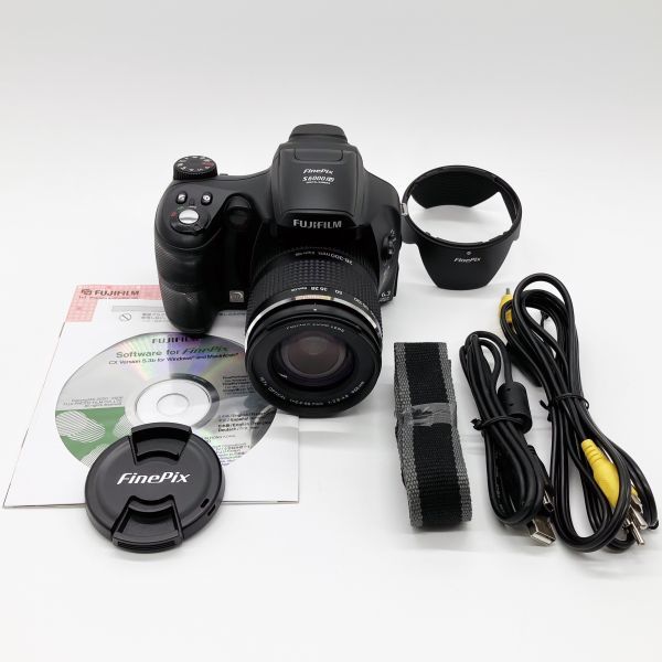 ■ほぼ新品■ FUJIFILM デジタルカメラ FinePix S6000fd