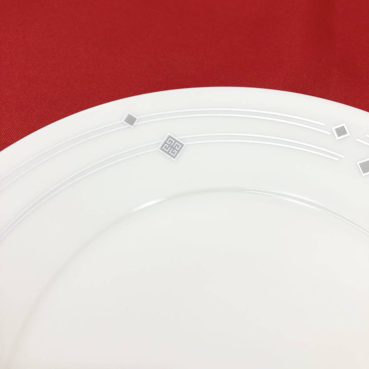 【未使用】ジバンシー GIVENCHY プレート 小皿 平皿 ケーキ皿 9枚セット 直径：約16.5cm 銀縁 洋食器 まとめ売り ヤマカ yamaka（E1207）_画像6