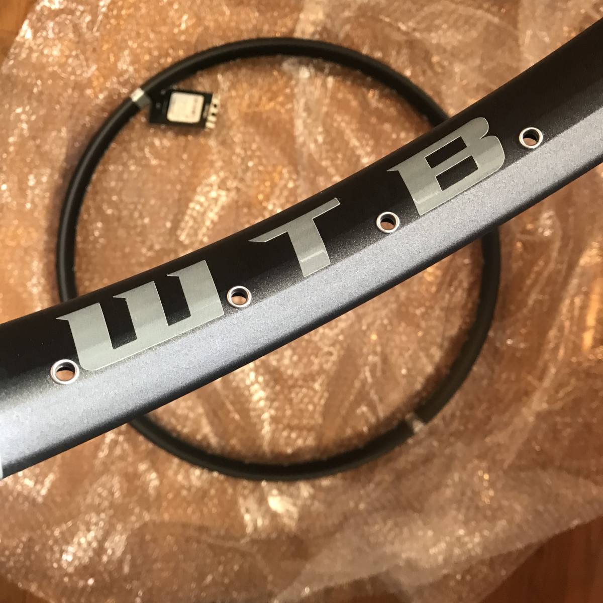 新品未使用 WTB ASYM 26 i35 Rim 32H MTB 26インチ プラスサイズ リム 2本