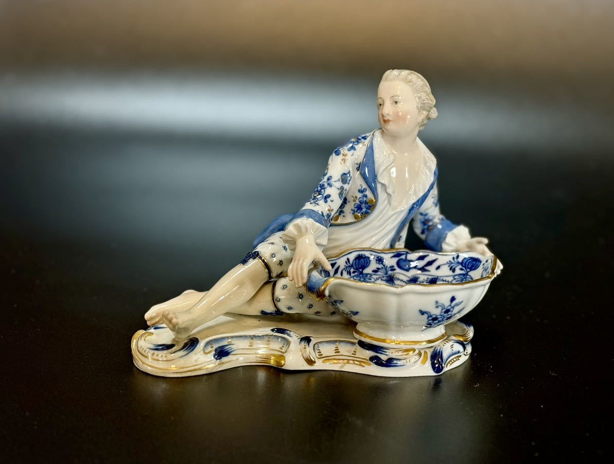 マイセン meissen 花籠を持つ男性 ブルーオニオン 19世紀 人形 フィギュア フィギュリン ポプリボウル 超希少 ボタン剣 陶器 陶磁器