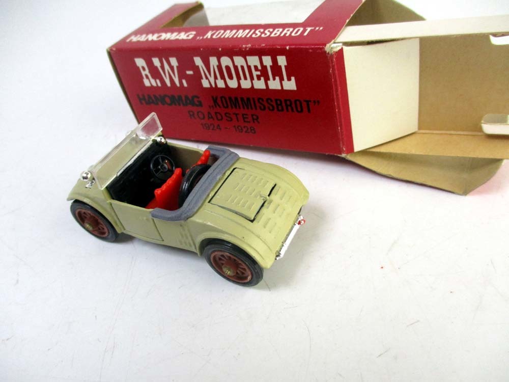R.W.-MODELL 1960年代西ドイツ製　約1/43 HANOMAG KOMMISSBROT ROADSTER 1924-1928 約1/43 箱付き 美品　長さ約6.5cm_画像4