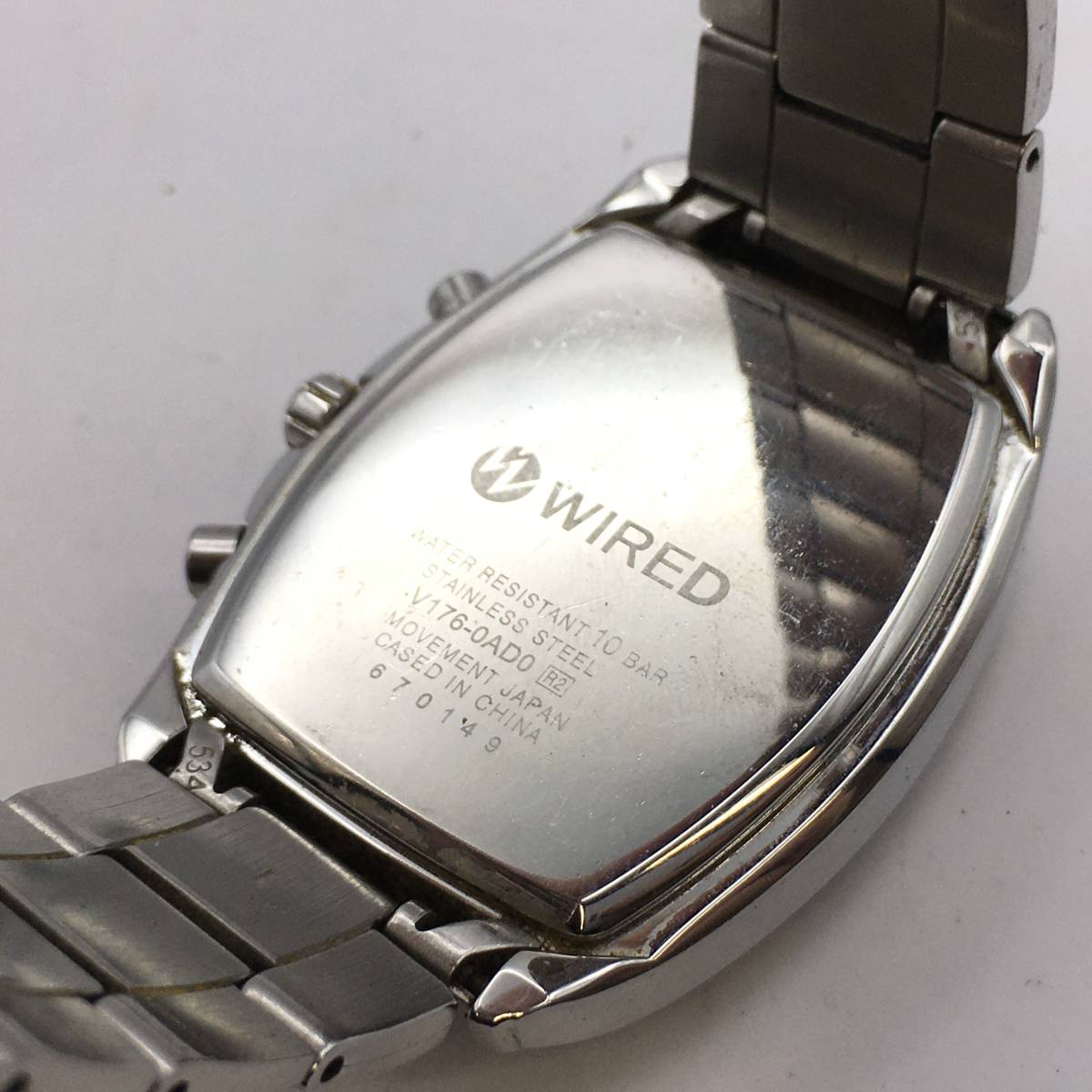 ◯E9-69 WIRED/ワイアード SOLAR ソーラー 3針 Date デイト メンズ ソーラー 腕時計 V176-0AD0 不動ジャンク品_画像6