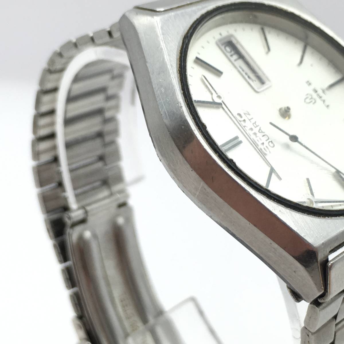 ◯N9-195 SEIKO/セイコー TYPE II タイプ2 3針 Day-Date デイデイト メンズ クォーツ 腕時計 針の脱落あり 7123-7080 _画像5