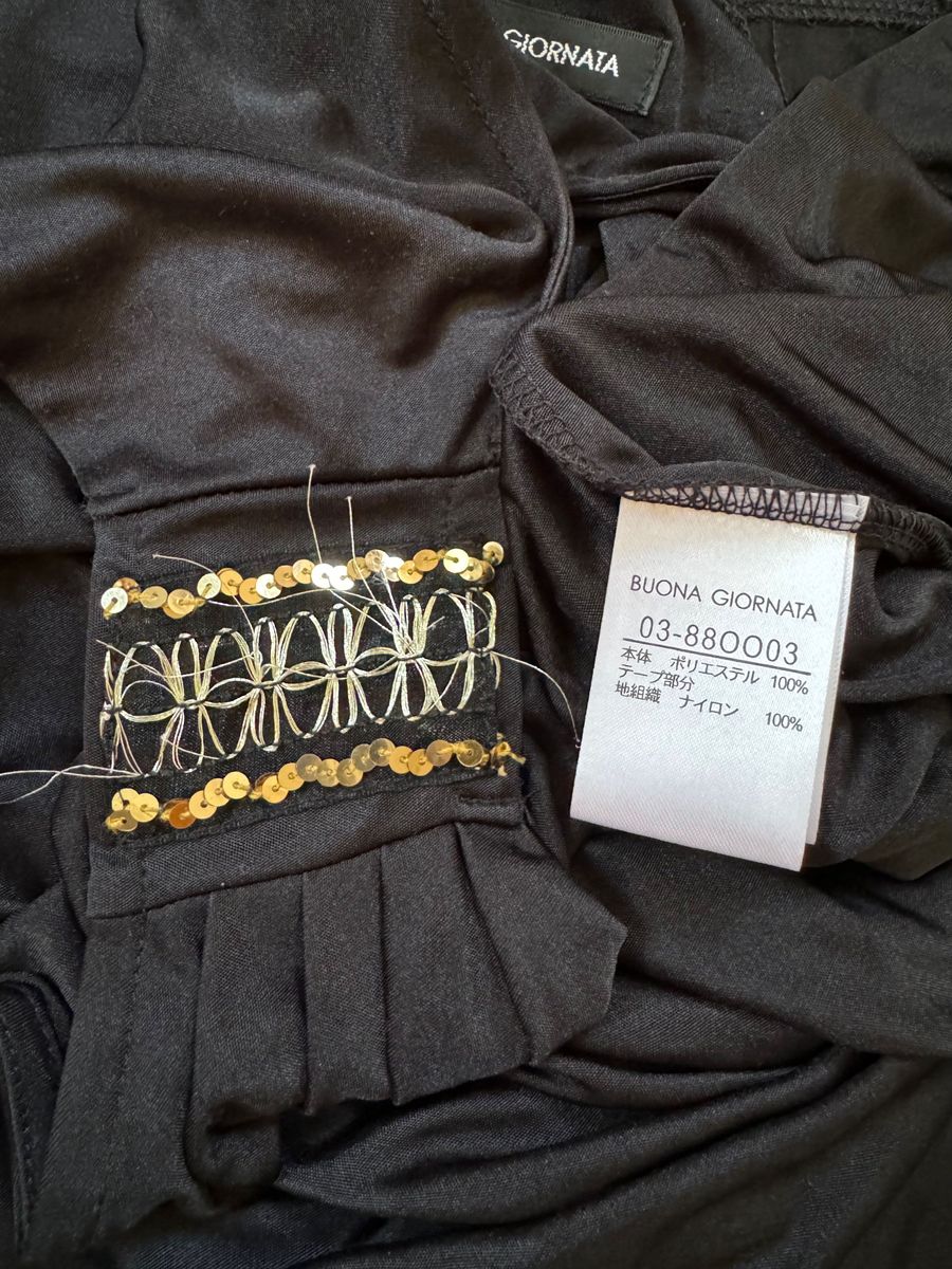 極美品 ボナジョルナータ ドレープ ワンピース 黒  ノースリーブ スパンコール 刺繍 パーティに アジアンテイスト