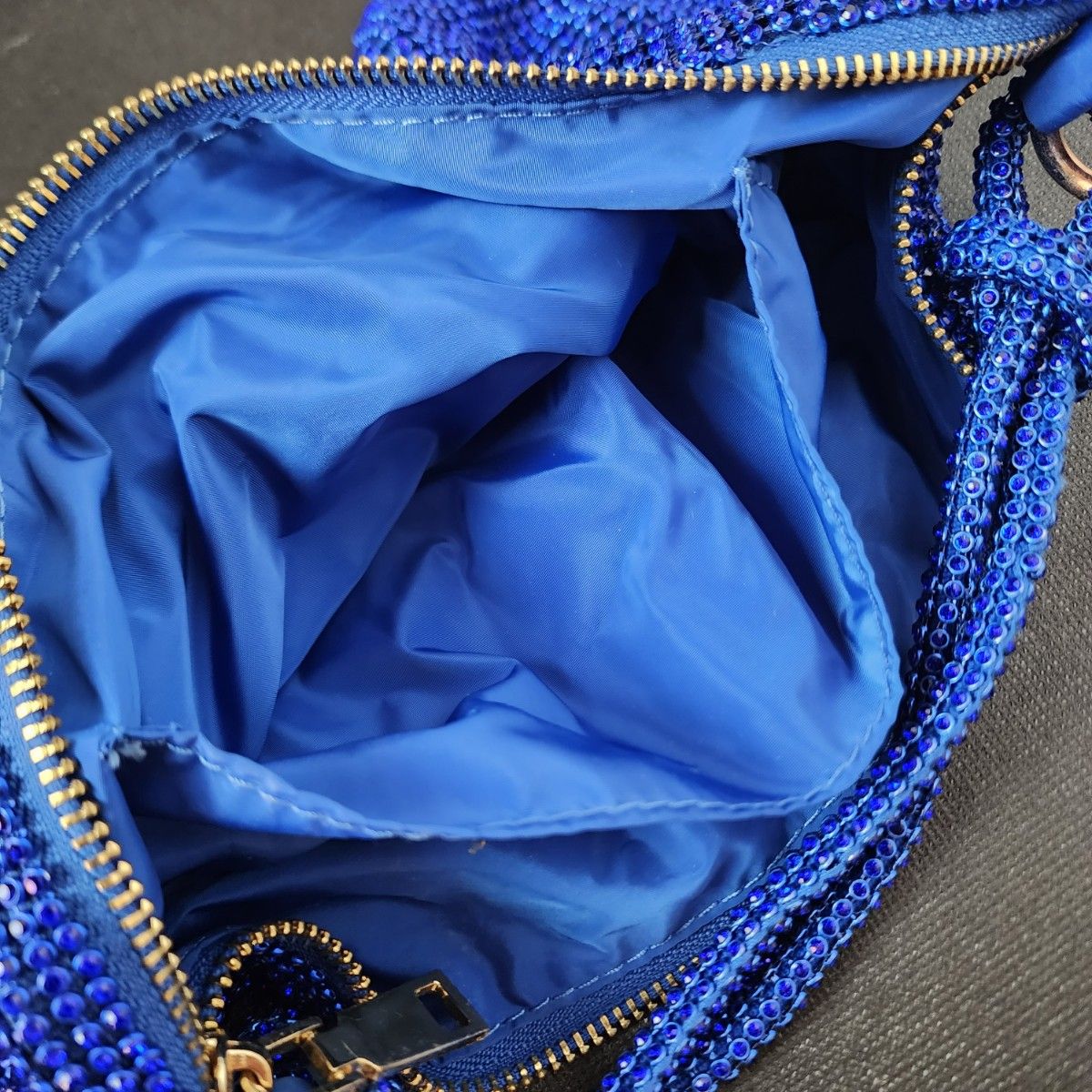 ラインストーンパーティーバッグ　一回使用　キラキラ綺麗なバッグ　ブルー