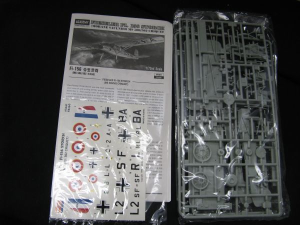 ★　アカデミー　1/72 フィーゼラー F.1 156　シュトルヒ　（訳あり）　★_画像2