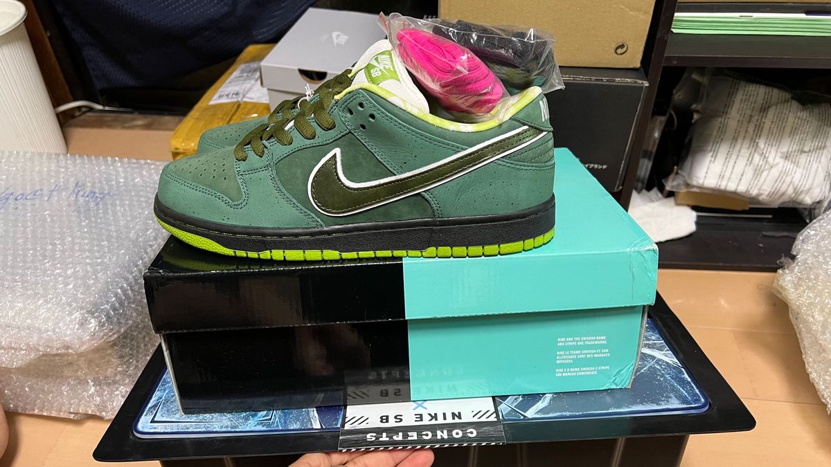 Concepts × Nike SB Dunk Low "Green Lobster" Special Box