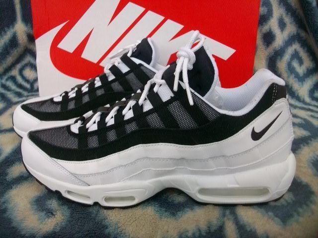 NIKE AIR MAX 95 RETRO 30cm US12 白黒 新品未使用 エア マックス ９５ ナイキ_画像1