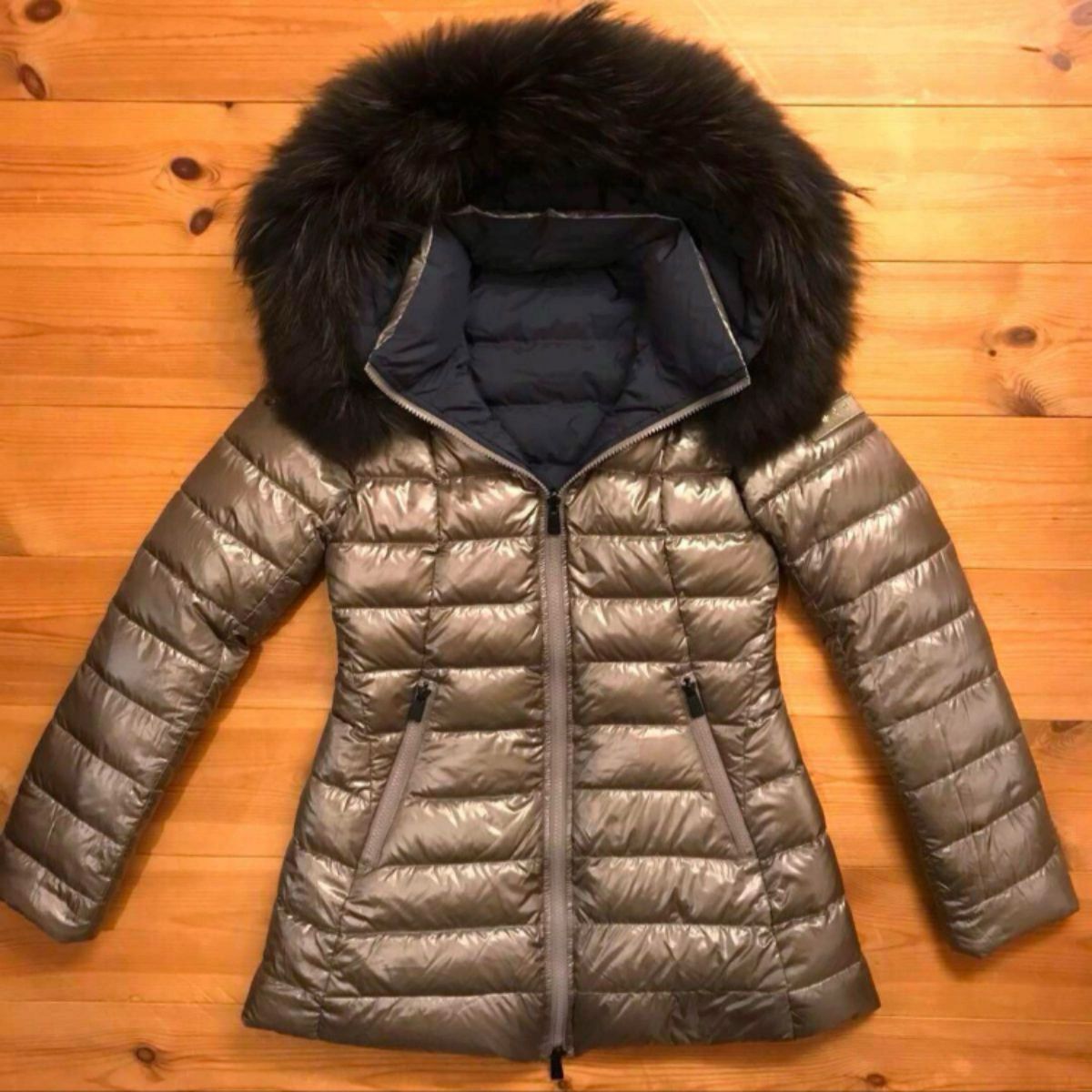 希少モデル TATRAS タトラス ROSE BUD 4way リバーシブルダウン 希少モデル TATRAS タトラス ROSE BUD 4way リバーシブルダウン