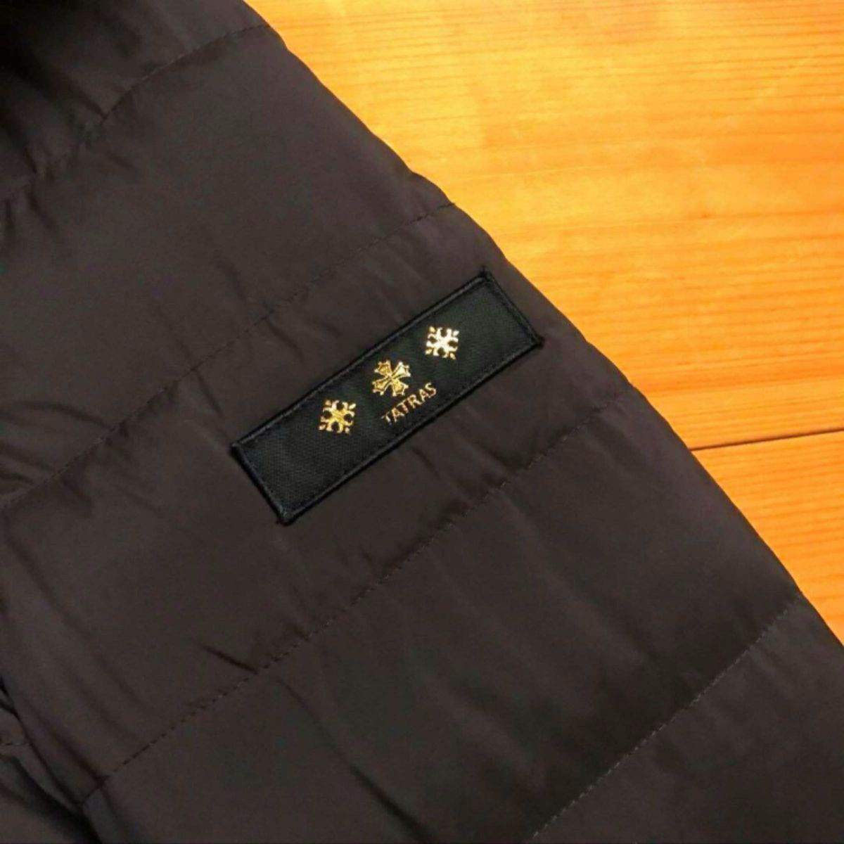希少モデル TATRAS タトラス ROSE BUD 4way リバーシブルダウン 希少モデル TATRAS タトラス ROSE BUD 4way リバーシブルダウン