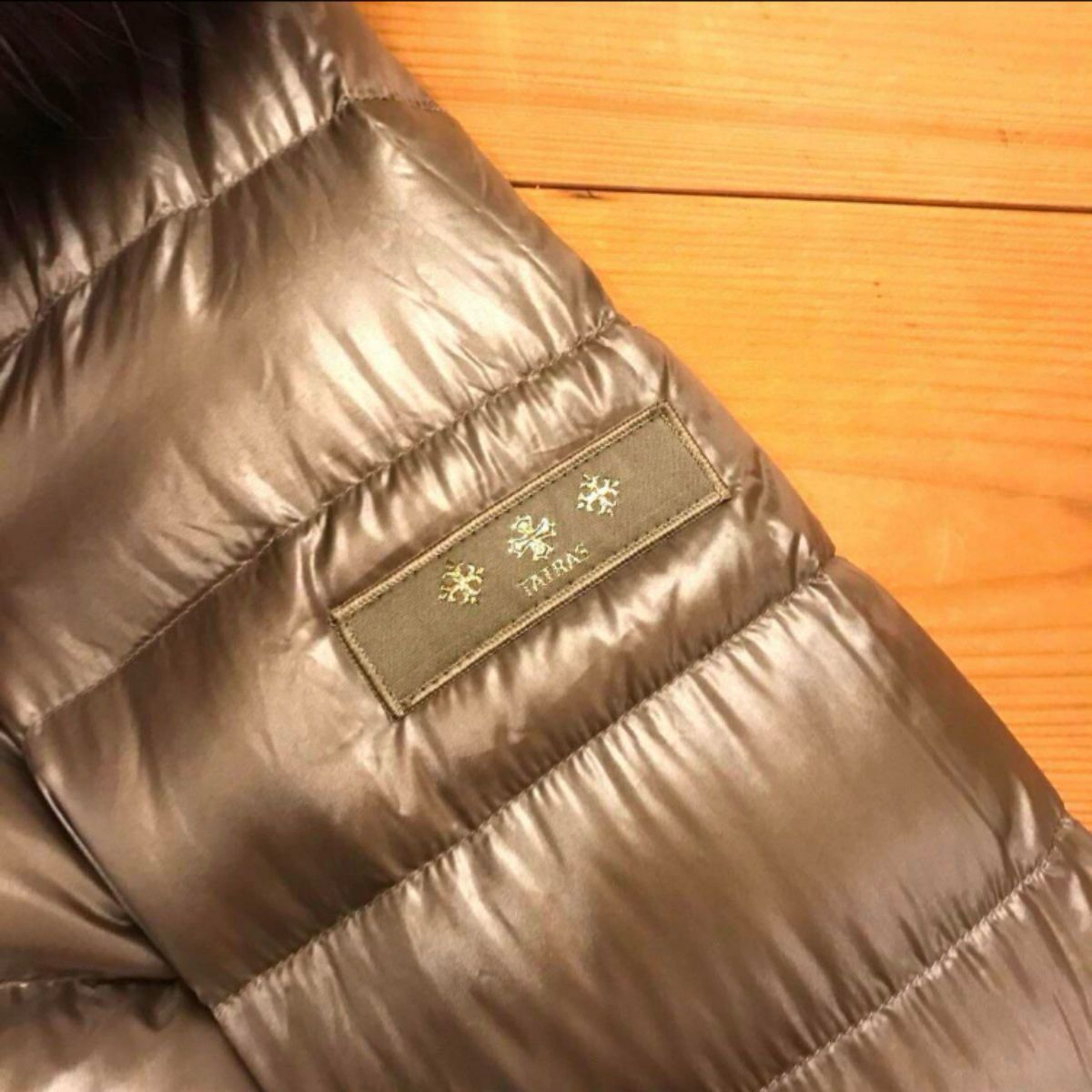 希少モデル TATRAS タトラス ROSE BUD 4way リバーシブルダウン 希少モデル TATRAS タトラス ROSE BUD 4way リバーシブルダウン