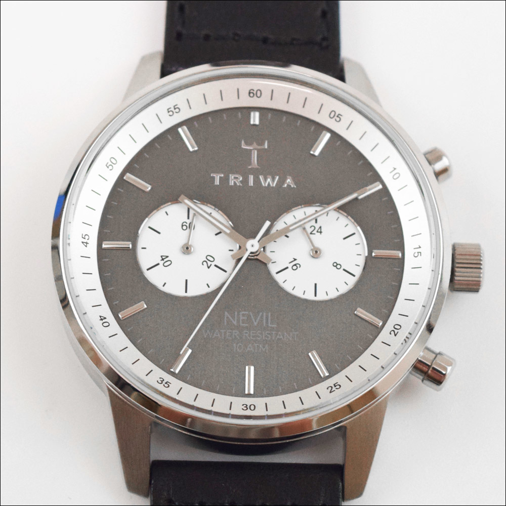 未使用 定価40,700円 TRIWA トリワ SLATE NEVIL スレート ネヴィル ネビル クロノグラフ 腕時計 42mm ブラック×シルバー NEST118-SC010112_画像4