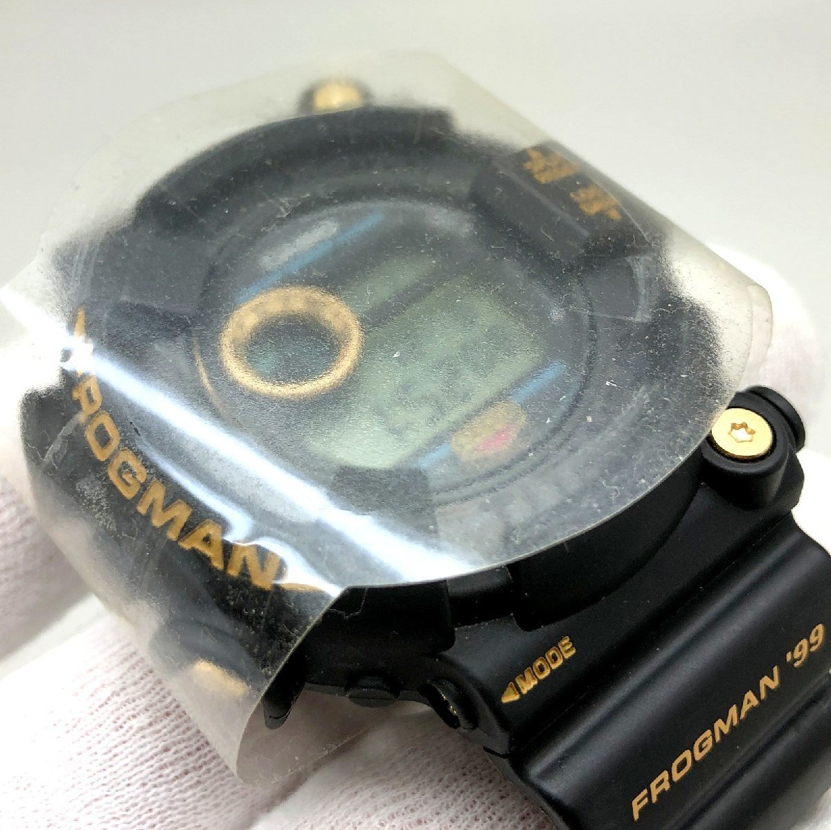 美品 G-SHOCK ジーショック CASIO カシオ 腕時計 DW-8200BU-9AT FROGMAN フロッグマン ’99 ゴールドチタン ブラック【ITRZBKCH11AQ】_画像4