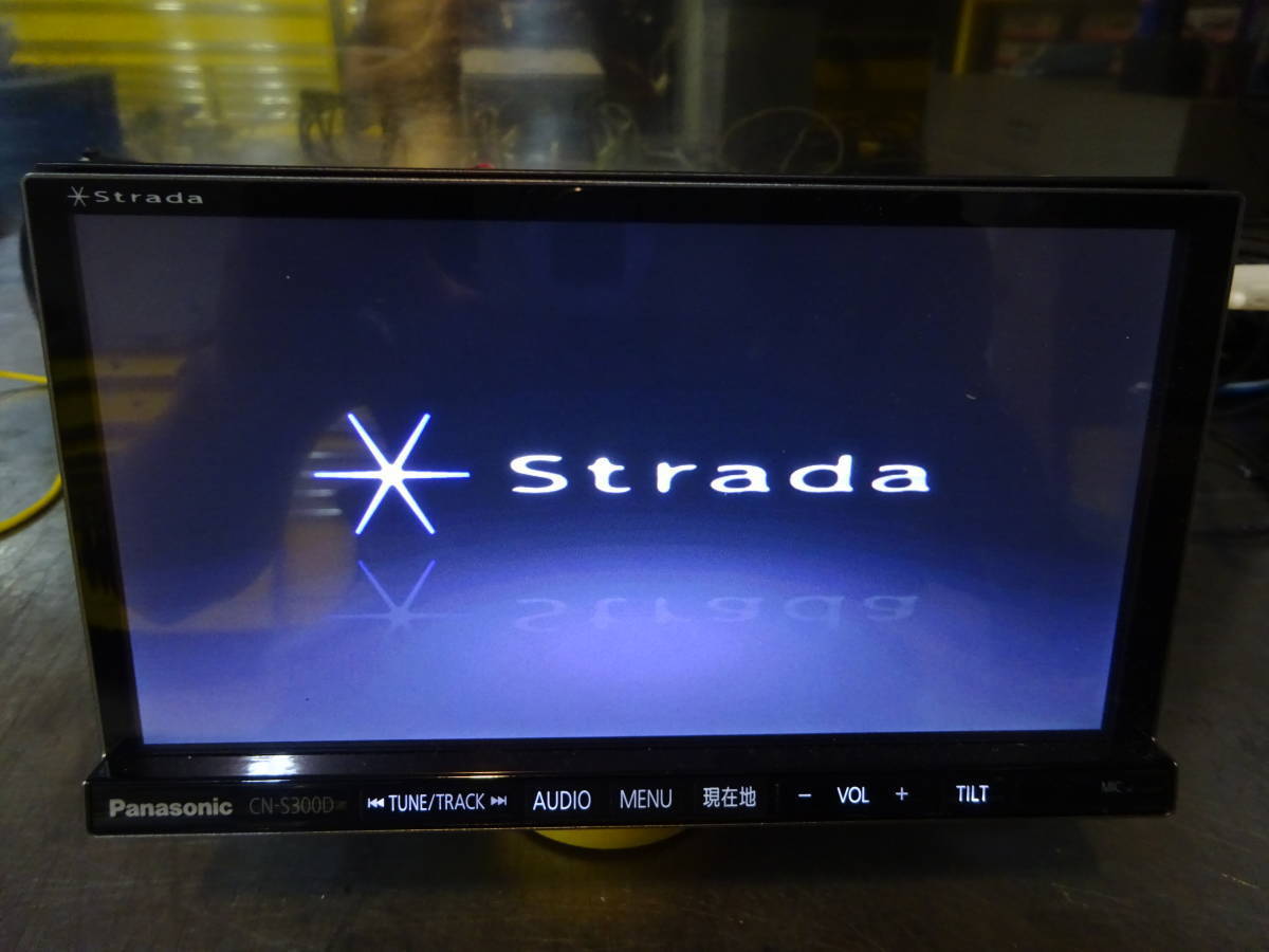 パナソニック Panasonic ストラーダ Strada カーナビ カーナビゲーションシステム CN-S300D 動作確認済み 付属品は写真の物が全ての画像3