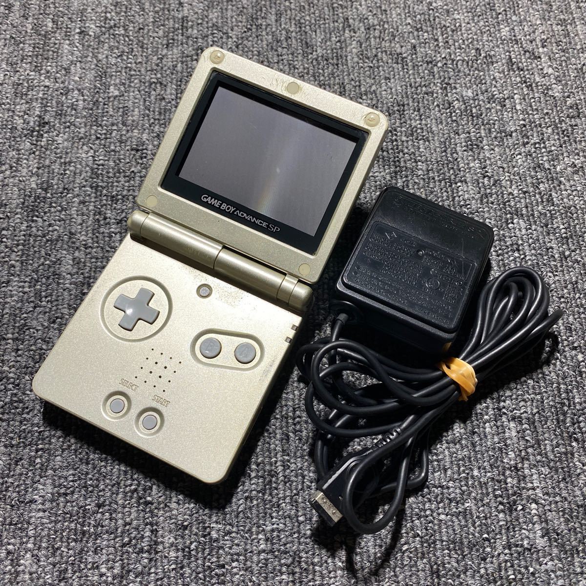 GBA ゲームボーイアドバンスSP スターライトゴールド 充電器付き XJH13016564