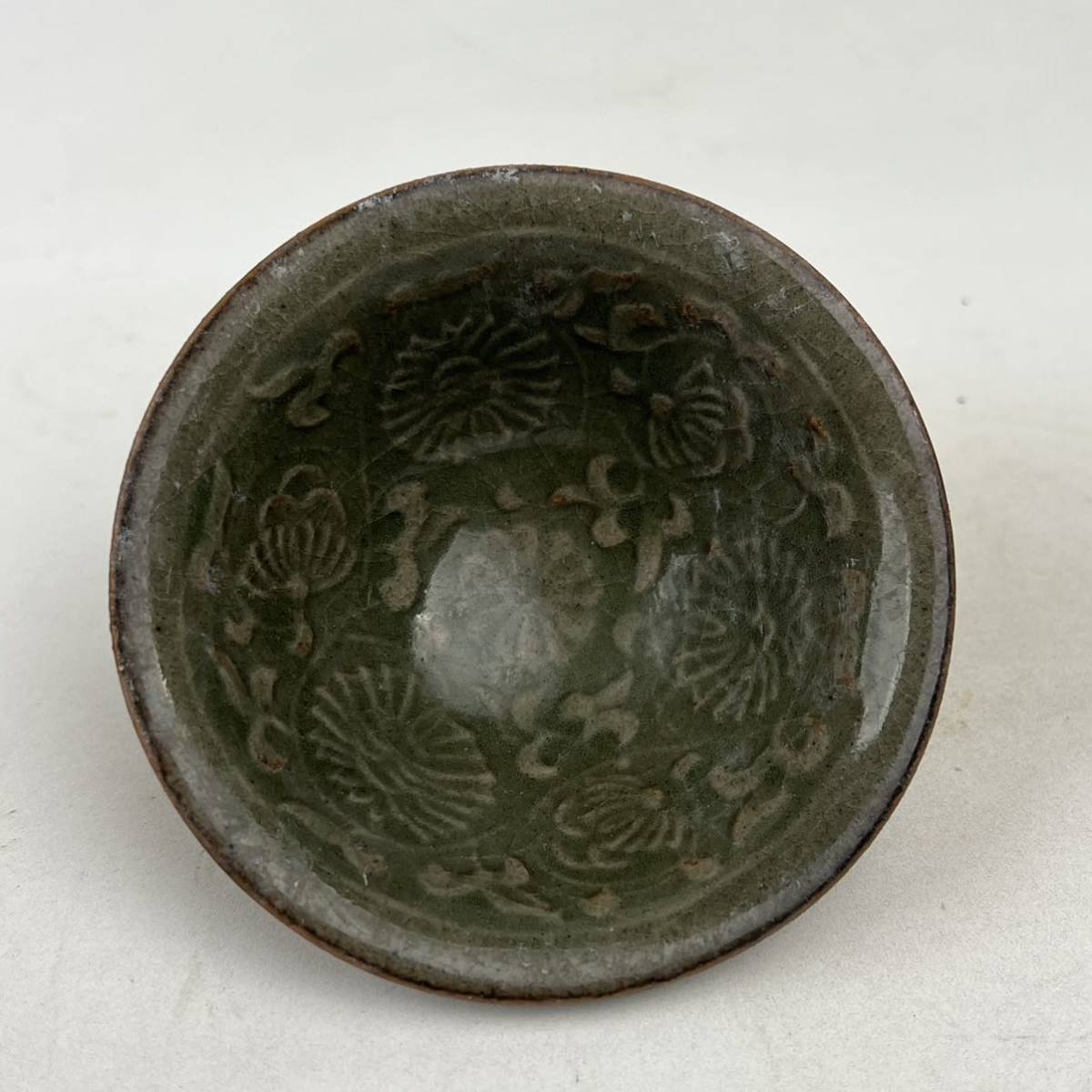 中国古玩 古美術 明時代 龍泉窯 天龍寺青磁三足香炉 大型 唐|陶芸 中国古玩 古美術 明時代 龍泉窯 天龍寺青磁三足香炉 大型 唐|陶芸
