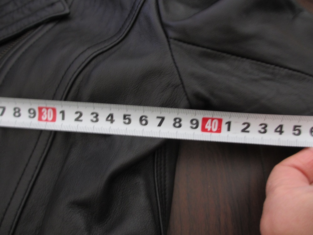 YEVSイーブス黒ライダースラムレザー羊革100％中綿ジャケットコート左右ポケット付き細身デザインMサイズかっこいいデザイン本革_画像8