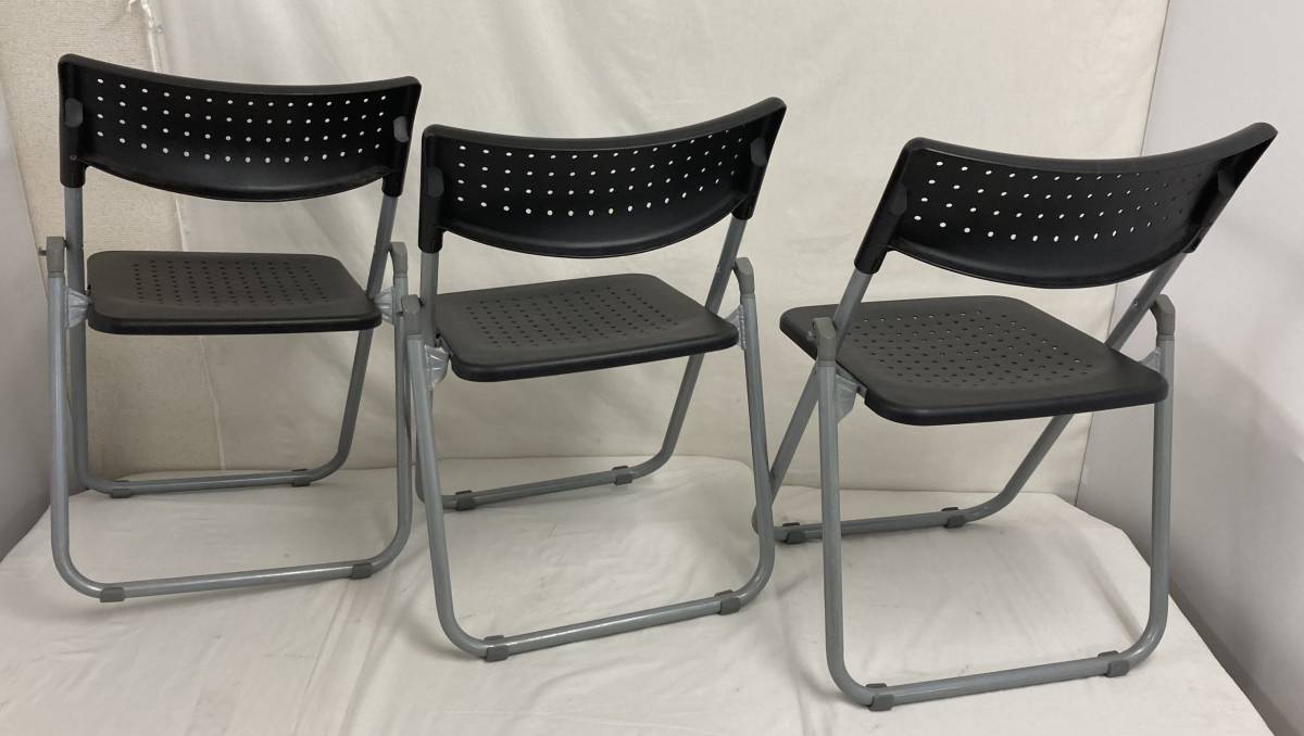 【ゆうパック】3点まとめ売り　アイリスオーヤマ　折りたたみ椅子　ブラック　02_画像2