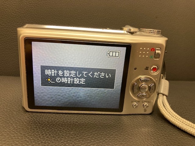 7928♪中古美品　パナソニック　Panasonic DMC-TZ7 シルバー　デジタルカメラ　通電確認済み　現状品_画像3
