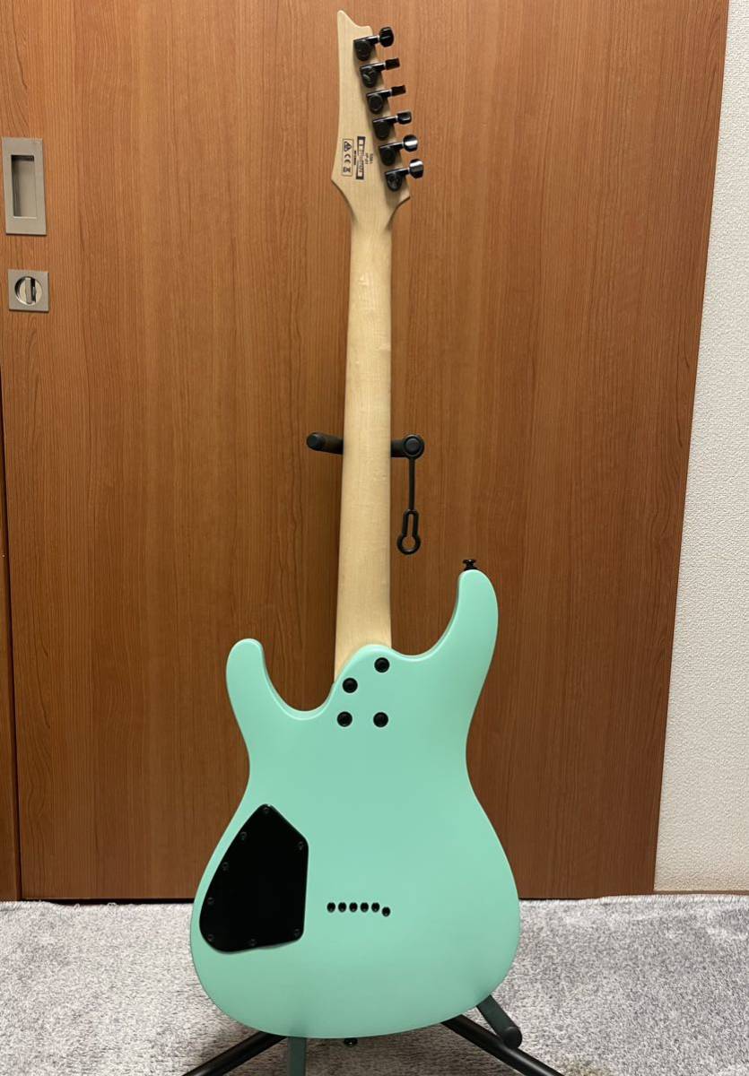 美品 純正ケース付き ！Ibanez Sea Foam Green Matte SSH 超軽量 メタル アイバニーズ Jackson Schecter HR/HM ハムバッカー S561_画像2