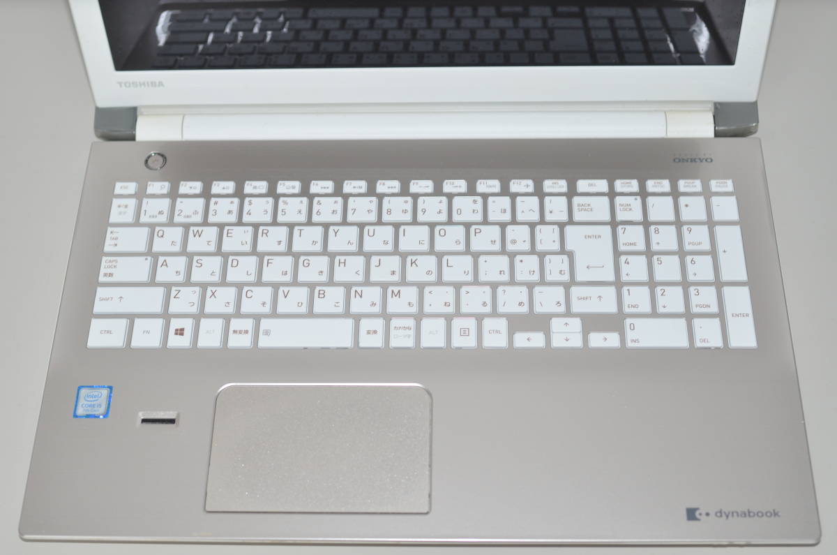 中古良品ノートパソコン 東芝 T55/CGD Windows11+office 爆速SSD512GB core i5-7200U/メモリ8GB/15.6インチ/無線内蔵/webカメラ/ブルーレイ_画像2