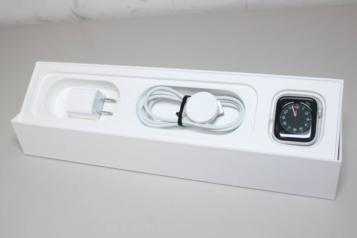 Apple Watch Series 5/GPS+セルラー/40mm/A2156〈MWX12J/A〉④ Apple Watch Series 5/GPS+セルラー/40mm/A2156〈MWX12J/A〉④