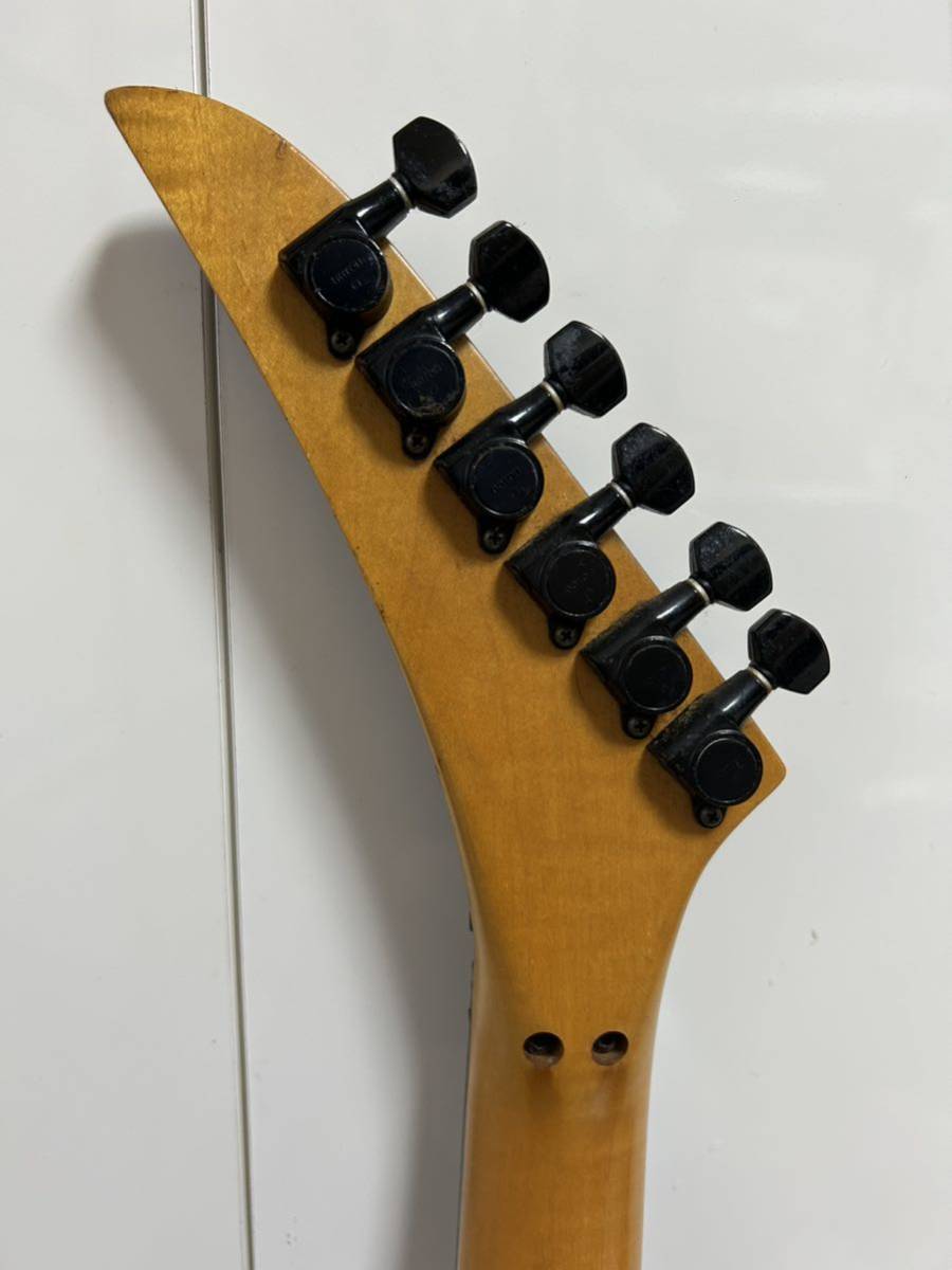 クレーマー　KRAMER Neptune.NJ USA エレキギター　 全長約:101cm ソフトケース付き　ジャンク品　現状販売_画像4