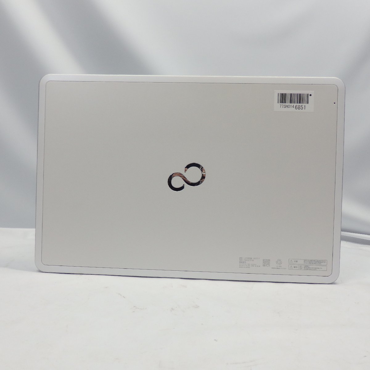 1円～FUJITSU LIFEBOOK GH77/T FMVG77TW Core i7-4712HQ 2.3GHz/8GB/HDD2TB/Blu-ray/15インチ/OS無/動作未確認【同梱不可】_画像3