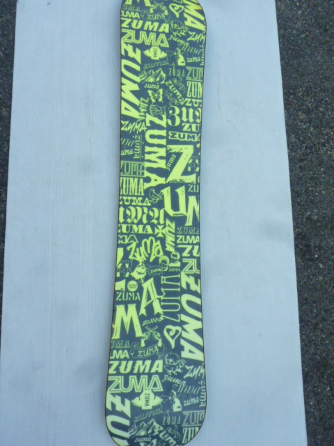 R681 ZUMA FONTY 153cm スノーボード板　スノボ板 ウィンタースポーツ　スノボ用品　 ツマ 　グリーン_画像2