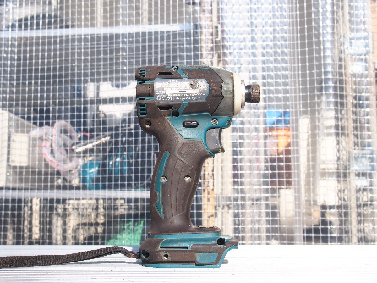 ☆【1H1130-36】 makita マキタ 充電式インパクトドライバ TD148D 電動工具 DC18V 本体のみ ジャンク_画像4