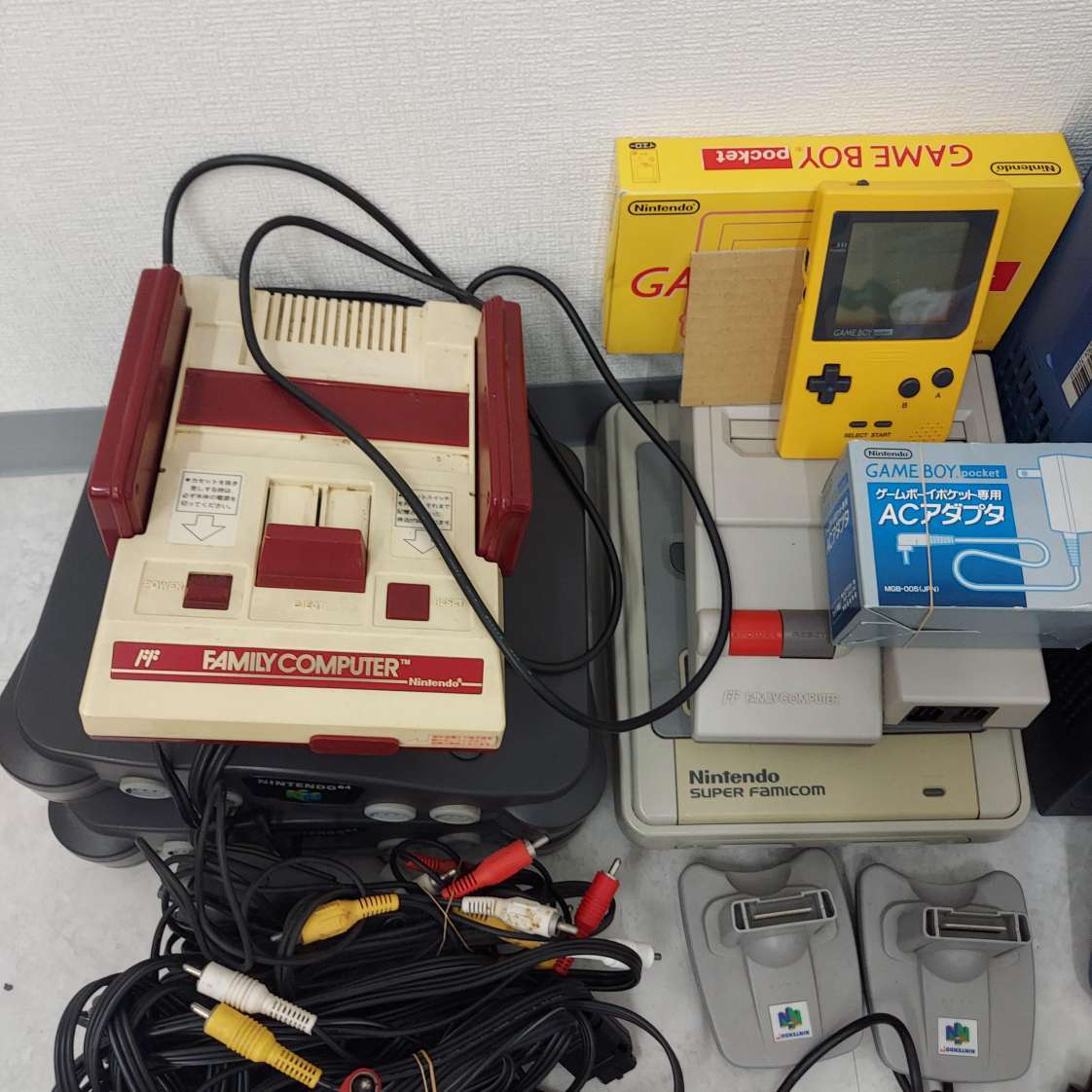 #416-A 任天堂　ゲーム機 本体 ソフト まとめ 一部通電確認済 ジャンク HVC-NFF　ファミコン　スーファミ　ゲームボーイ　PS　マリオ　など_画像2