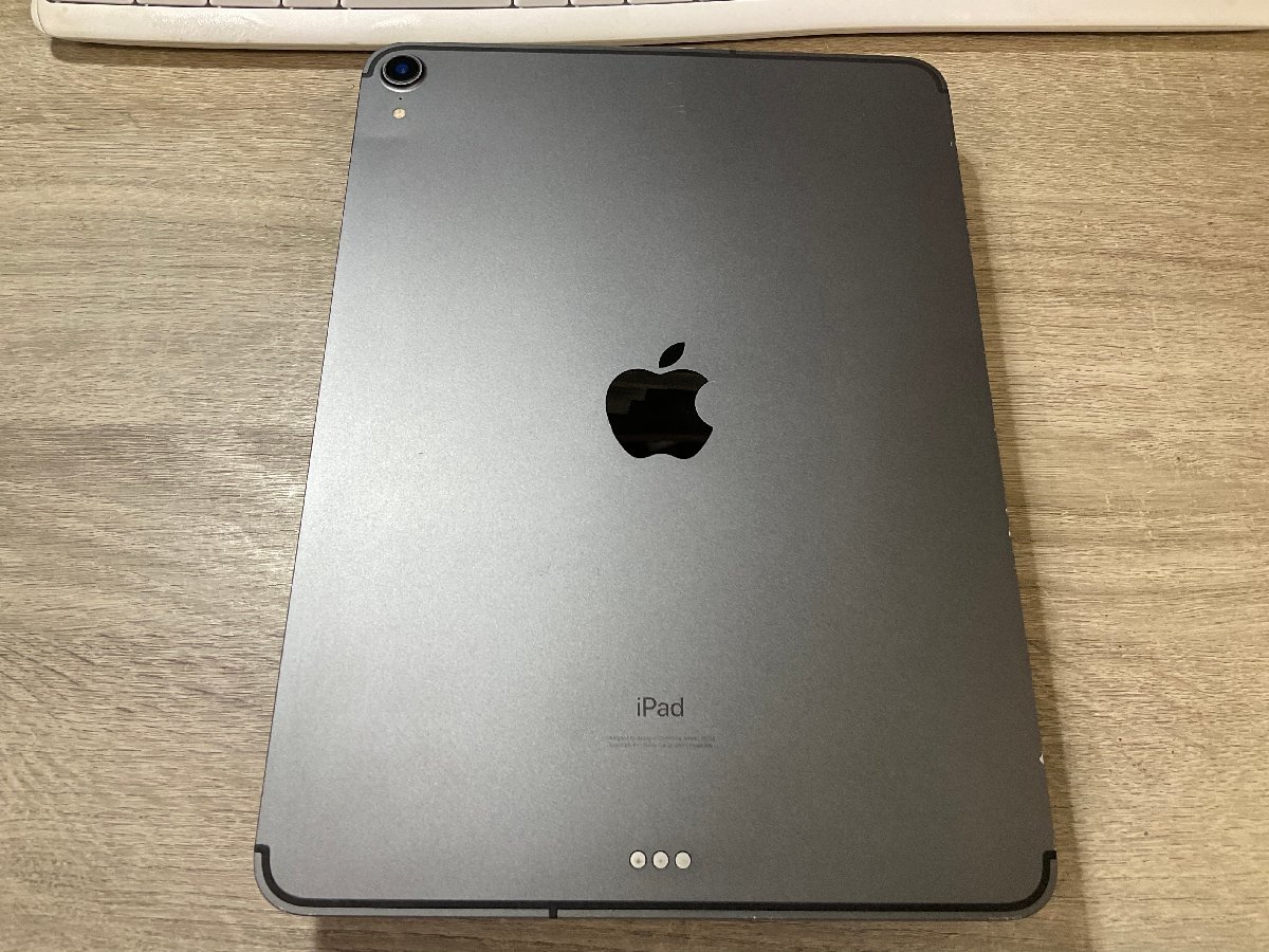 【6731】iPad Pro 11インチ2018　256 GB Space Gray Wi-Fi＋セルラ モデル　SIMフリー　バッテリー90%　MU102J/A　iPad Pro 11イン_画像2