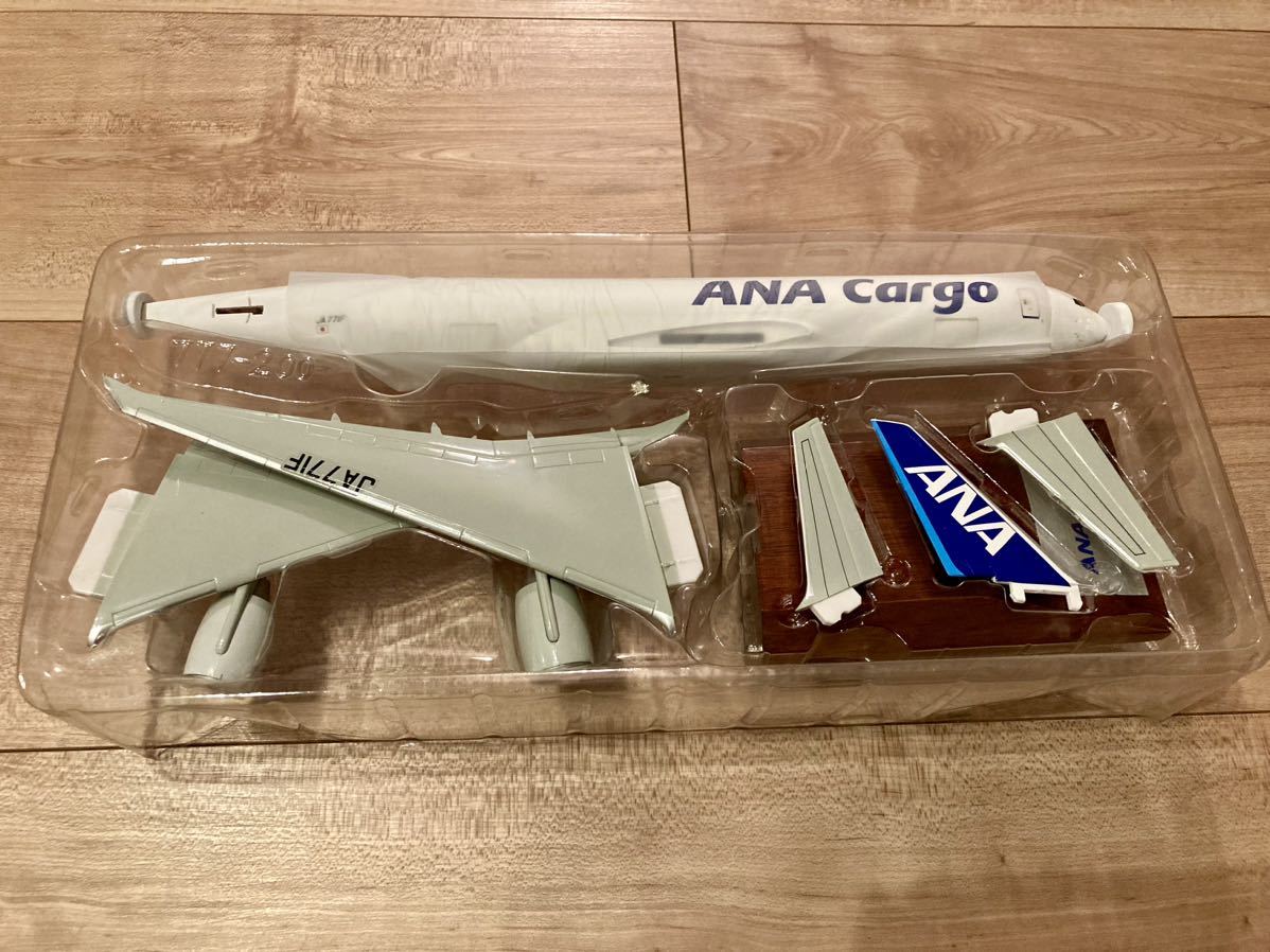 1/200 ANA Cargo ボーイング 777F Boeing FREIGHTER 貨物機_画像4